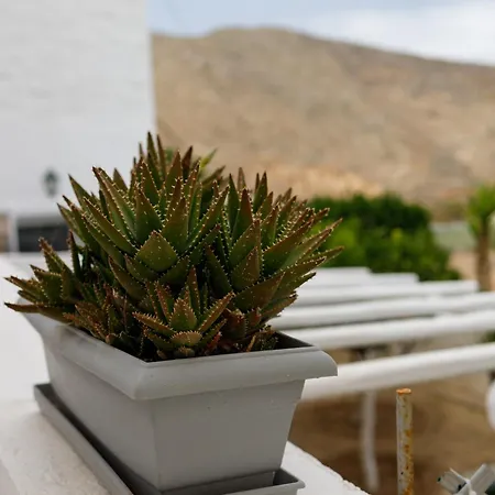 Aurora Minimal * Ano Syros
